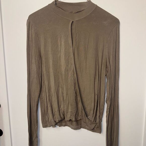 Brownish Long Sleeve Top - Picture 3 of 3
